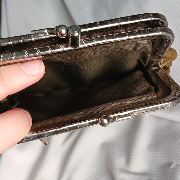 Coin pouch - Picture 10 of 11